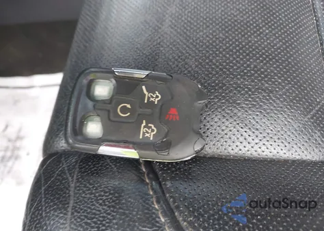 2016 GMC Yukon Xl Slt z USA, uszkodzony, nr VIN 1GKS2GKC3GR215840